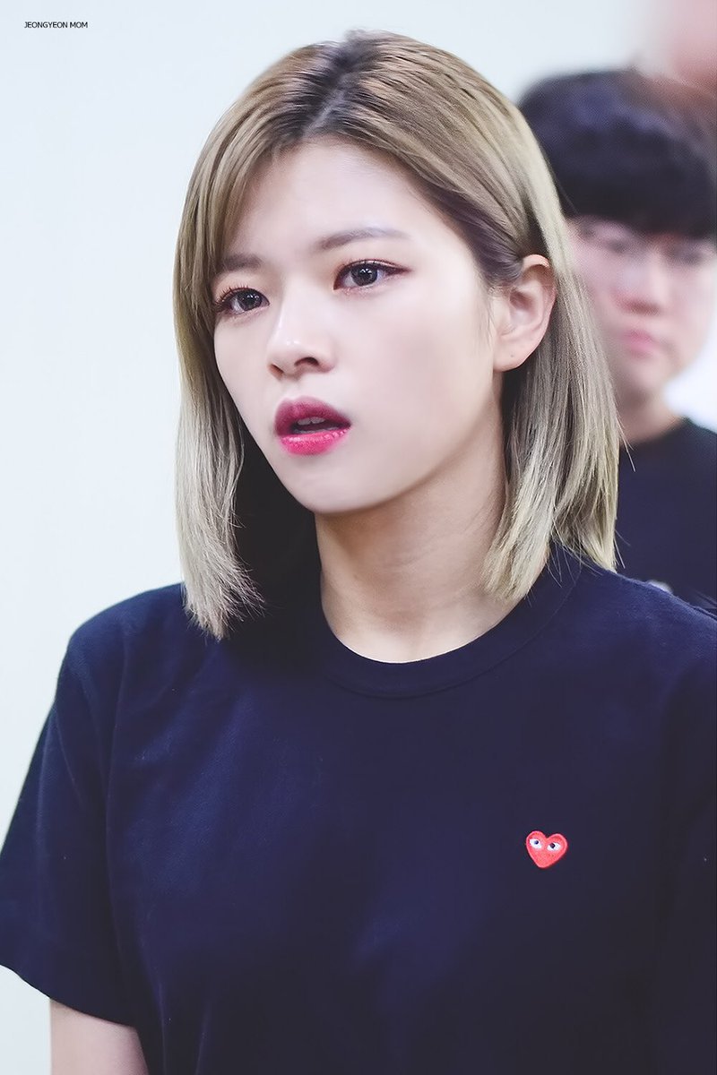 분위기있는 트와이스 정연.jpg | 인스티즈