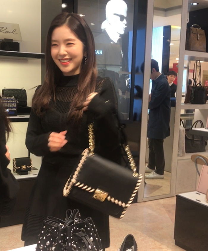 실물과 가깝게 찍혔다는 보정 1도 안한 비주얼갑 여자 아이돌 6인.jpg | 인스티즈