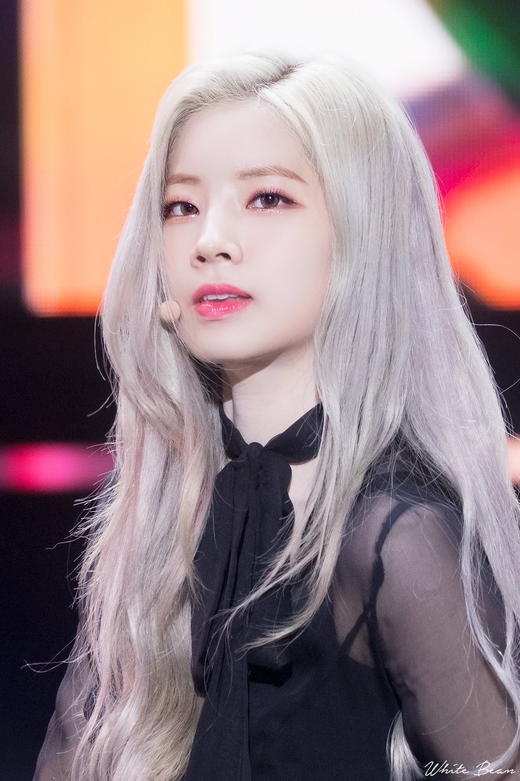백금발머리도 잘어울리는 최근 다현이.jpg | 인스티즈