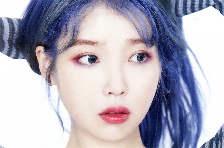 파란머리로 염색한 아이유.jpg | 인스티즈