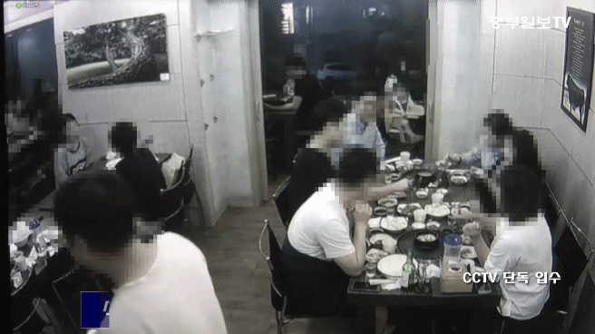 식당에 아이들 버리고 간 20대부부 | 인스티즈