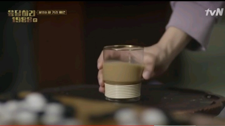 응답하라 1988 택이랑 아빠가 좋아하는 사람에게 하는 행동 | 인스티즈